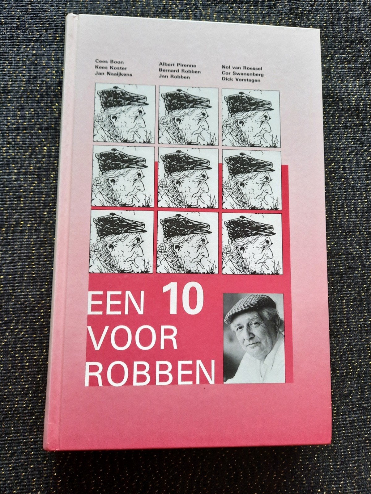 Een 10 voor Robben - Hardcover - 256 blz, Ophalen of Verzenden, Zo goed als nieuw, Cees Robben, Cartoons