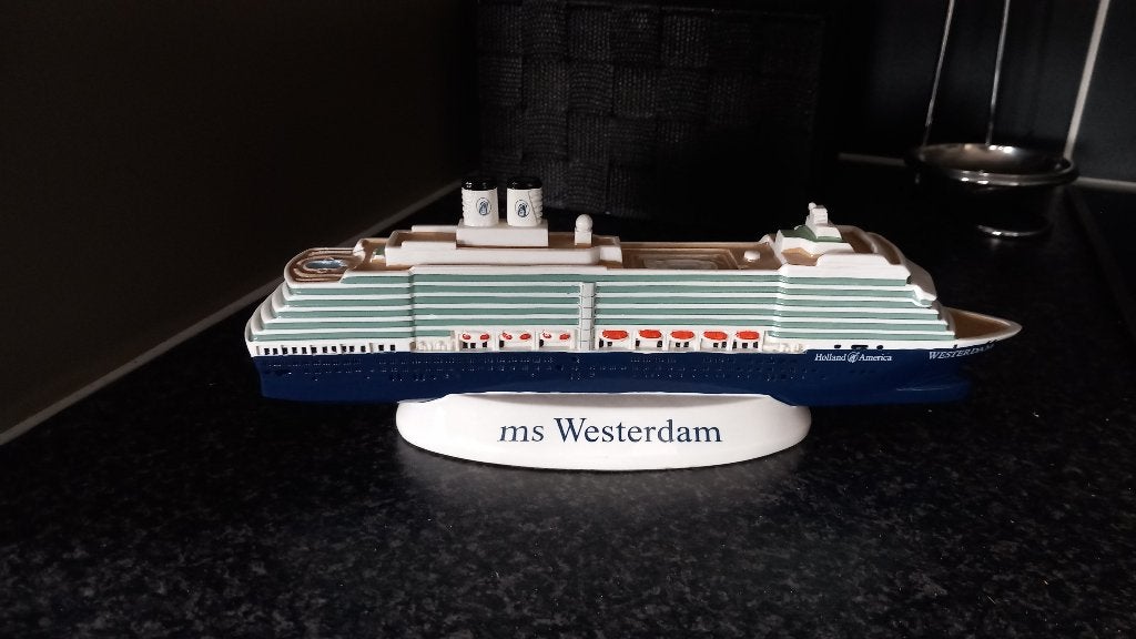 Gezocht Replica/scheepsmodel ms Oosterdam H.A.L., Verzenden, Gebruikt, Schaalmodel