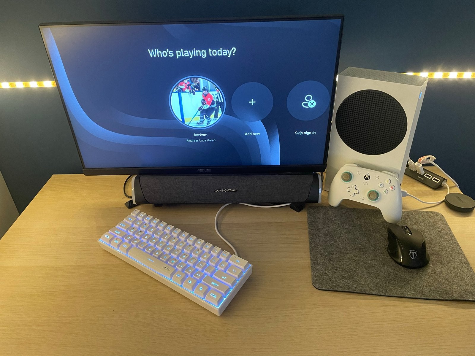 Xbox Series S met controller, toetsenbord en muis - Leuven, Ophalen, Zo goed als nieuw, Xbox Series S