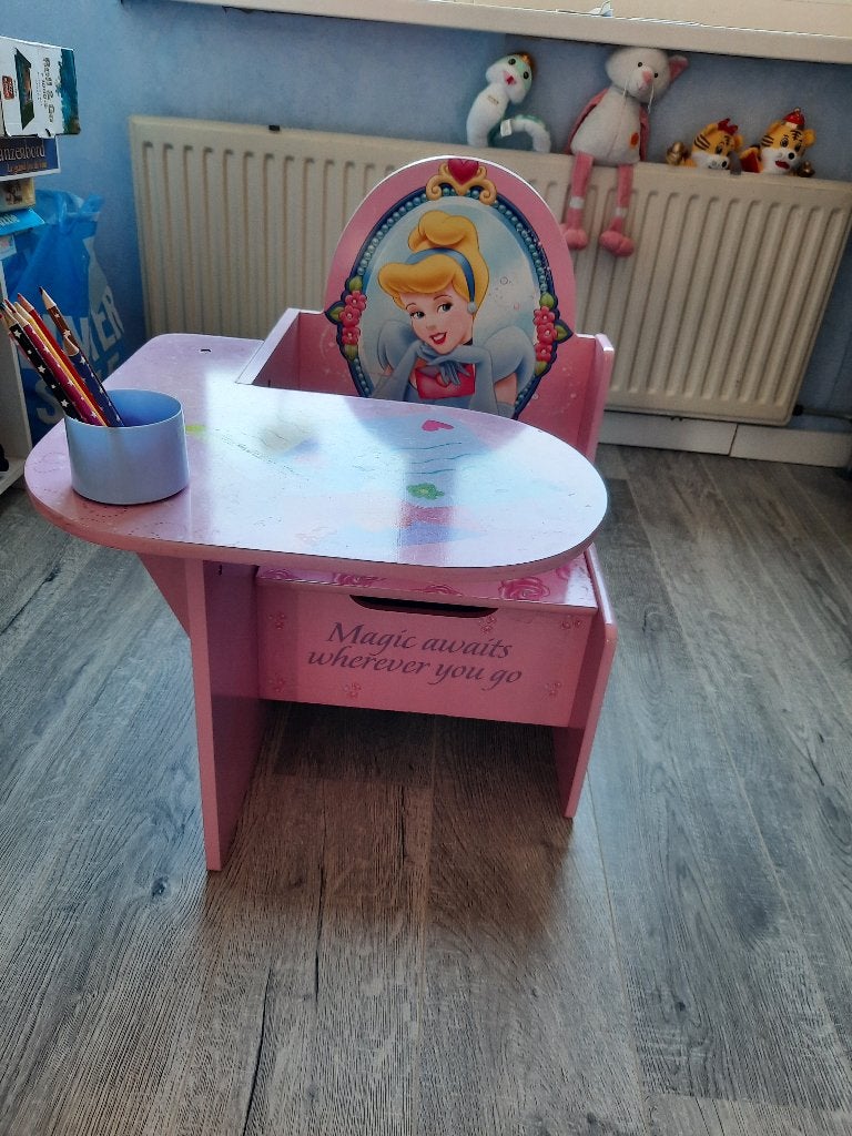 Uniek Disney peuter/kleuter bureautje Prinses, Ophalen, Zo goed als nieuw, Overige typen