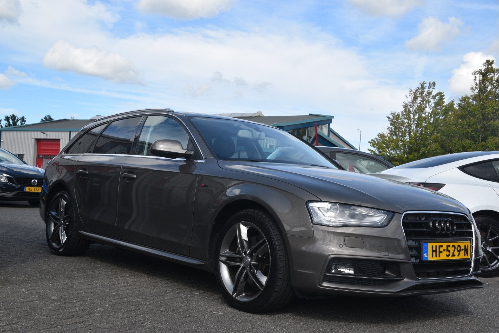 Audi A4 Avant 2.0 TDI Sport Edition S-Line | Leer | Sportond, Euro 5, Gebruikt, Zwart, 4 cilinders