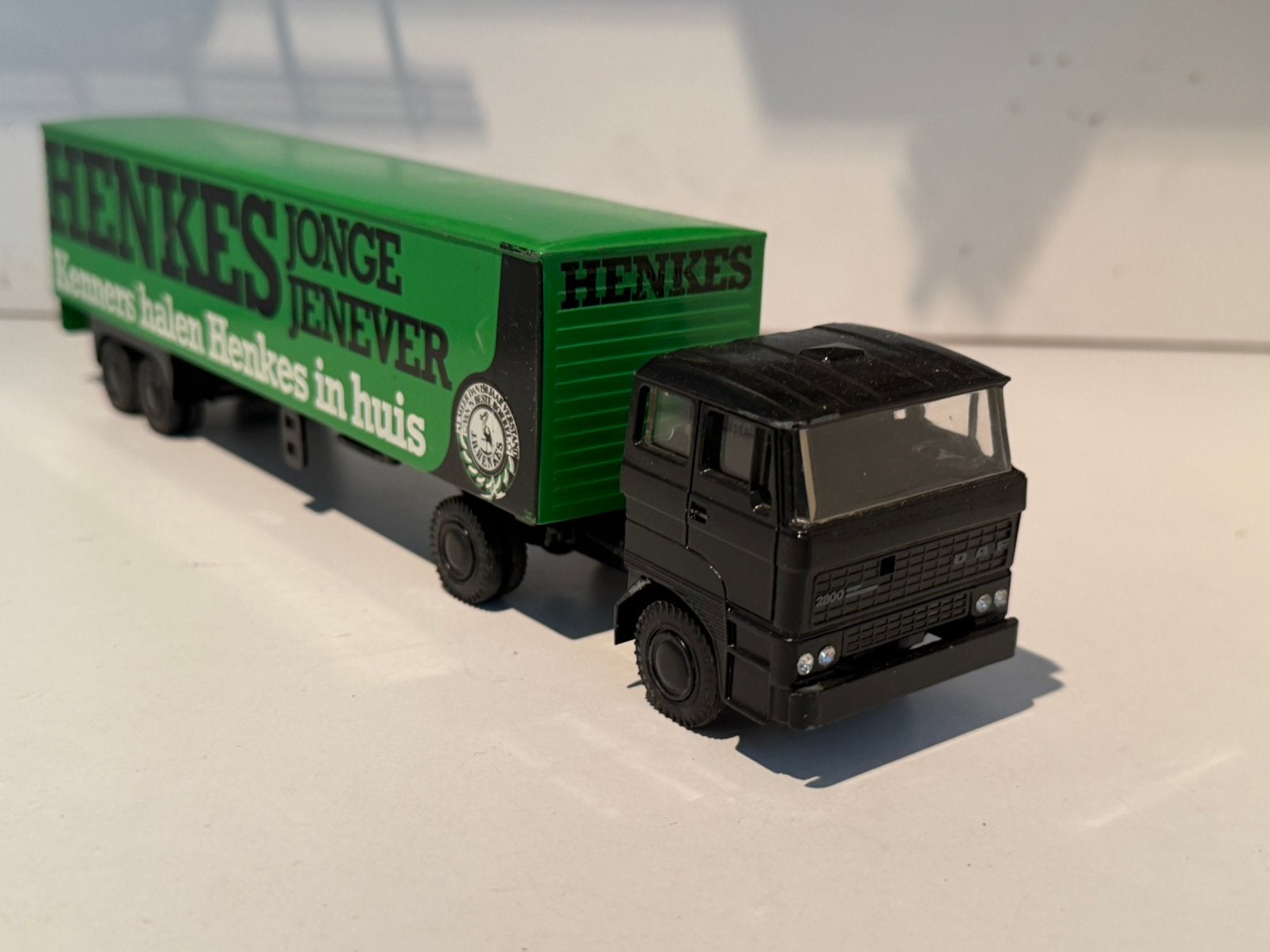 Dinky Toys Henkes Jonge Jenever vrachtwagen, Ophalen of Verzenden, Gebruikt, Overige typen