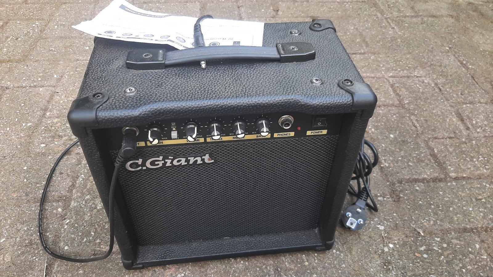C.Giant M-20 Gitaarversterker - 20 Watt, Muziek en Instrumenten, Ophalen, Minder dan 50 watt