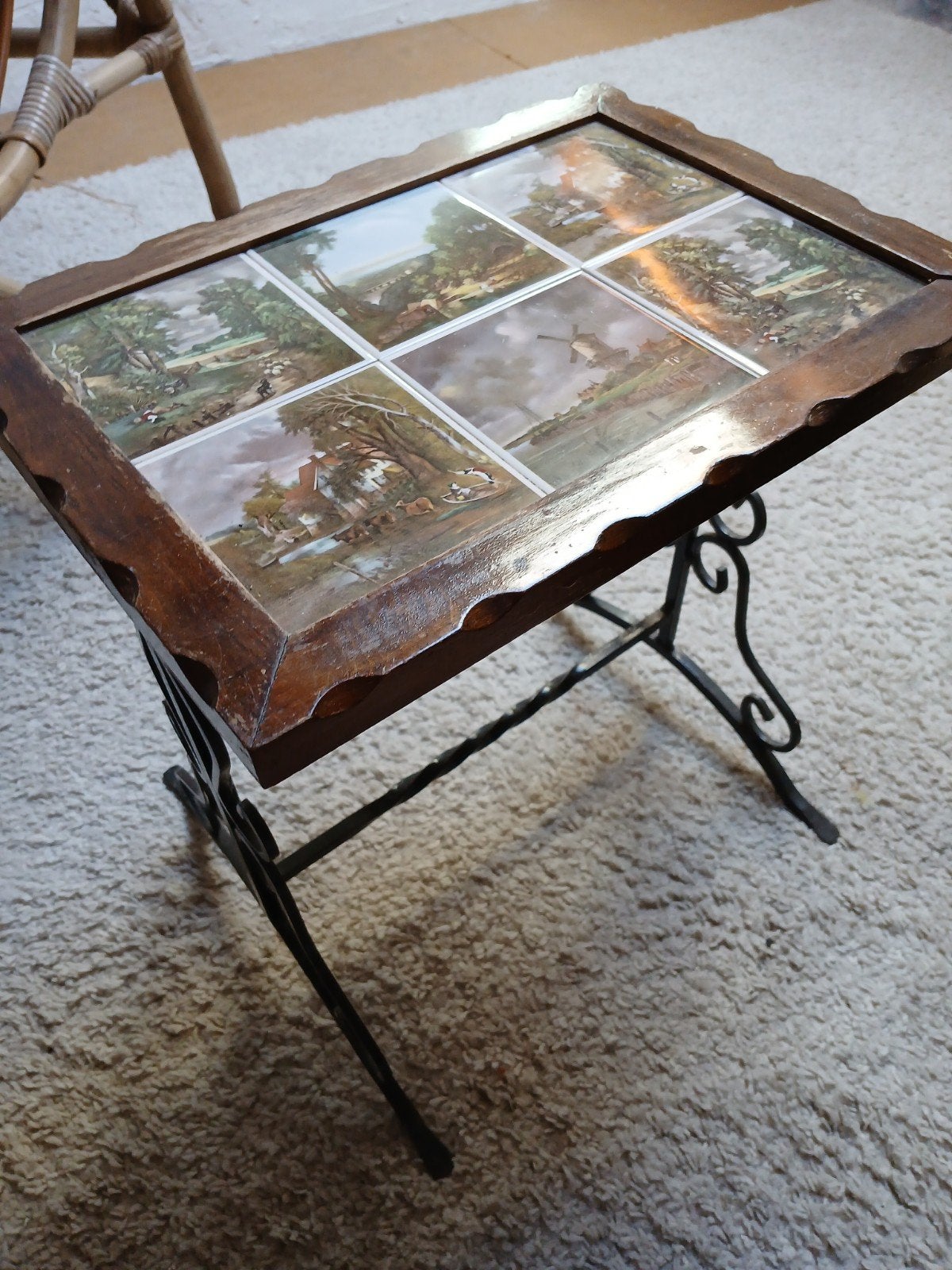 Vintage bijzettafel met tegels en smeedijzeren onderstel, Ophalen