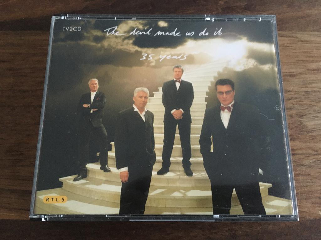 2Cd Golden Earring 35 Years The Devil Made Me Do It ZGAN, Ophalen of Verzenden, Zo goed als nieuw, Rock-'n-Roll