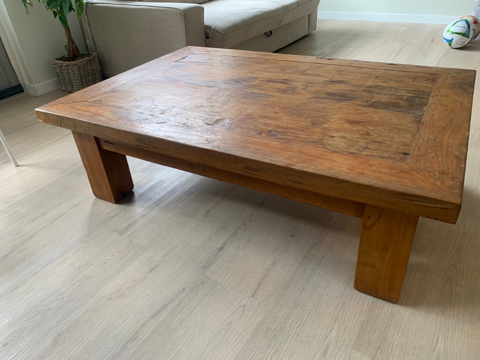 Solid wood coffee tabel for sale, Ophalen, Gebruikt, 100 tot 150 cm, Eikenhout