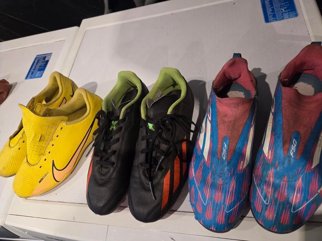 Kindervoetbalschoenen, Ophalen of Verzenden, Gebruikt, Schoenen