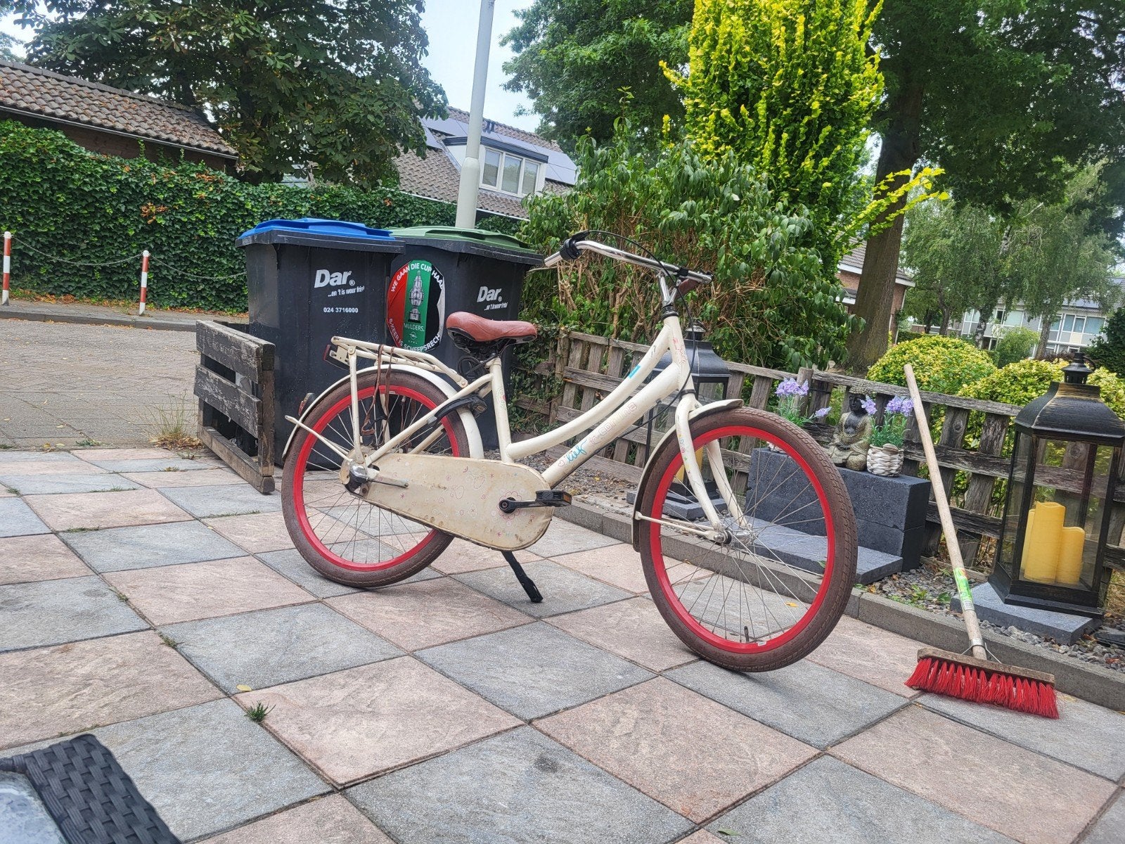 Gebruikte damesfiets met rode velgen, Fietsen en Brommers, Terugtraprem, 50 tot 53 cm, Ophalen, Overige merken