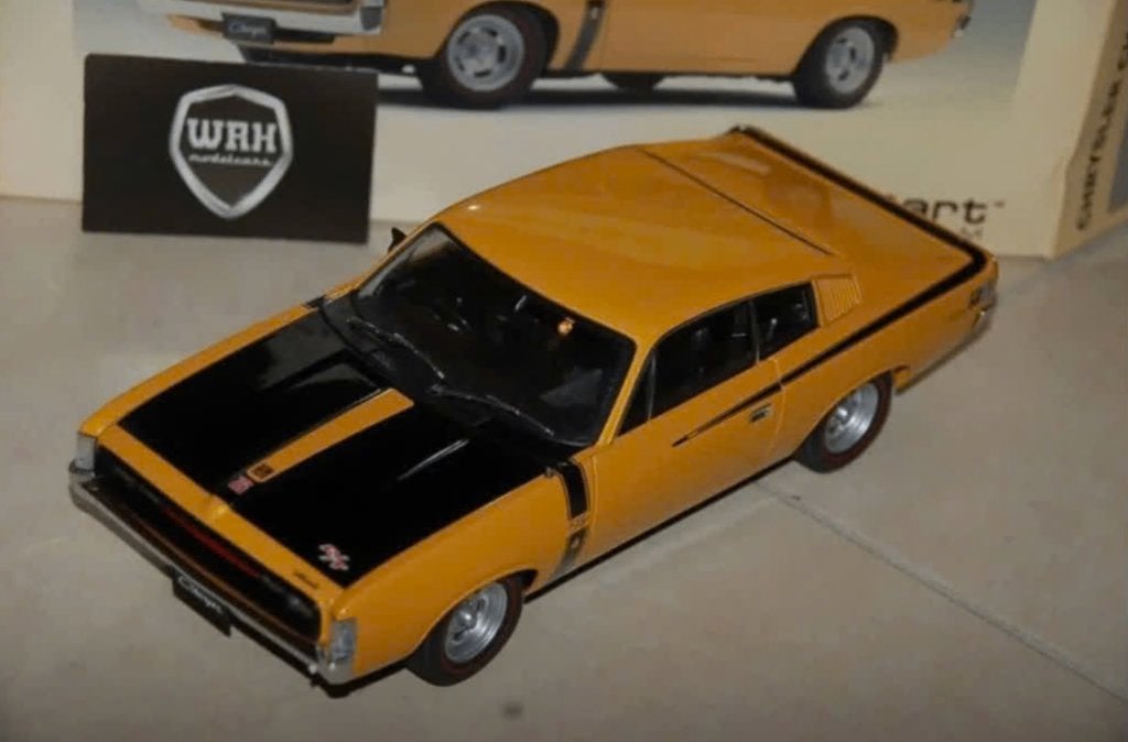 1:18 CHRYSLER CHARGER yellow Autoart 71504 in box WRH, Verzenden, Zo goed als nieuw, Auto, Autoart