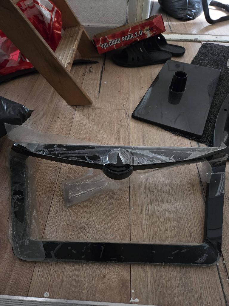 Tv standaard houders beugels, Audio, Tv en Foto, Televisiebeugels, Ophalen, Zo goed als nieuw