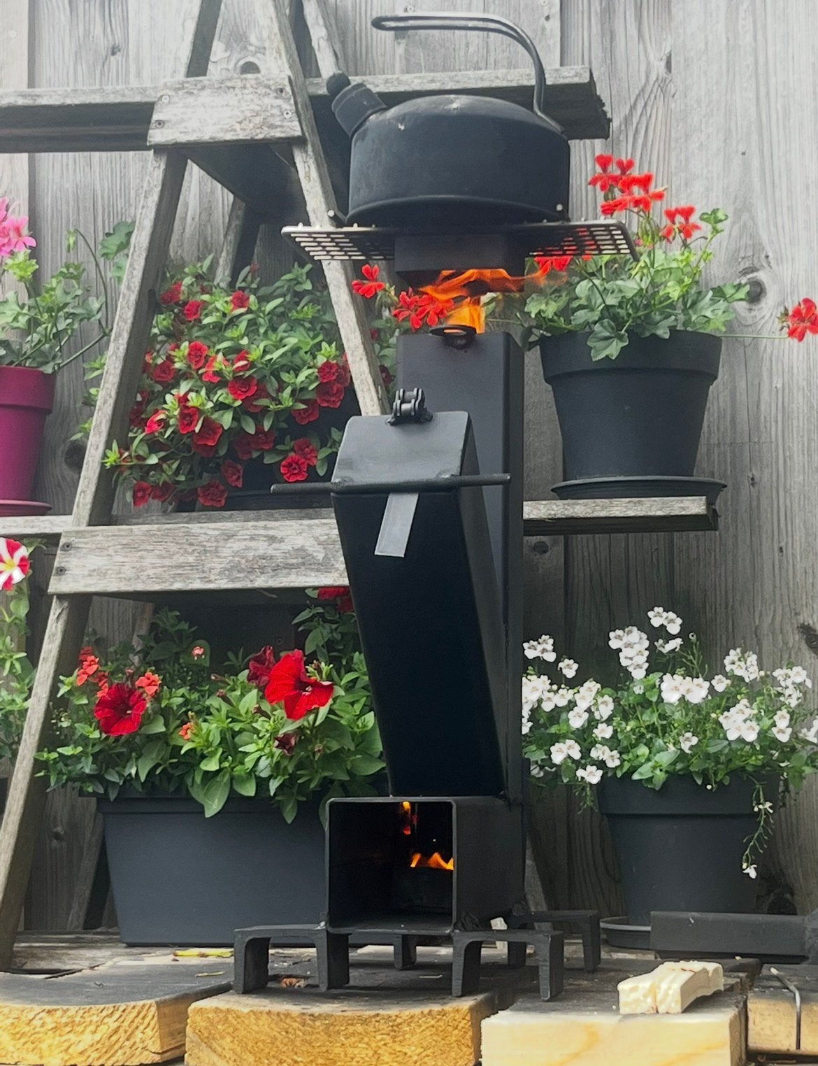 Robuuste RocketStove - Ideaal voor buiten koken, Ophalen of Verzenden, Zo goed als nieuw, Vuurkorf
