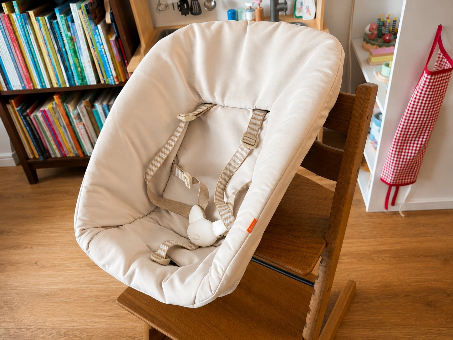 Stokke Tripp Trapp Newborn Set + speelboog, Ophalen, Zo goed als nieuw, Stoel(en)