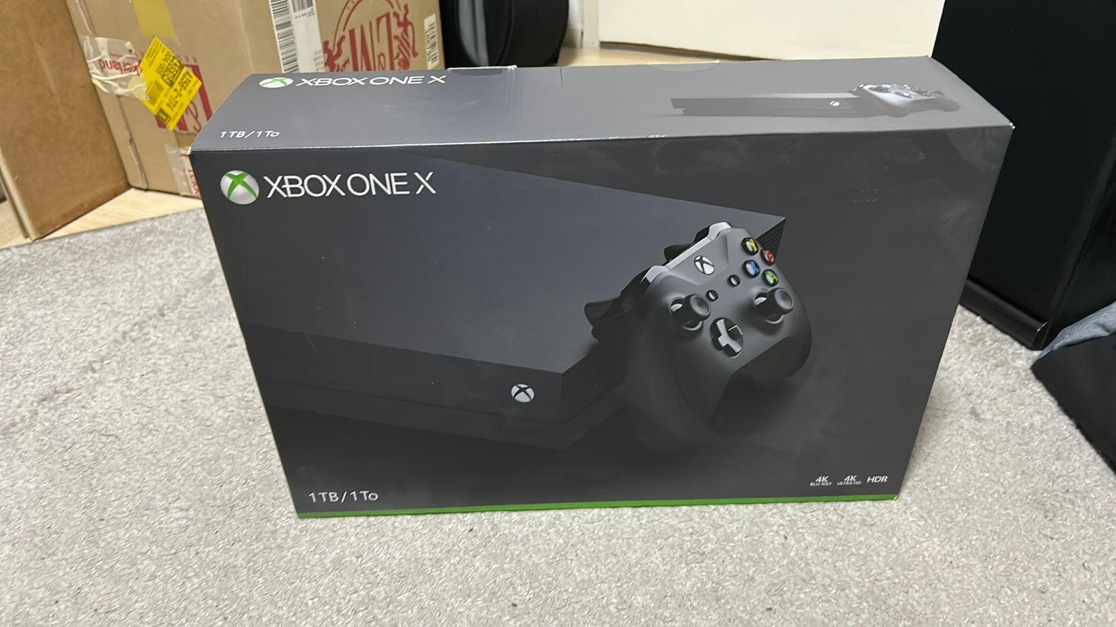 Xbox one X 1TB 4 controllers + Games, Spelcomputers en Games, Ophalen, Met games, Zo goed als nieuw, 1 TB