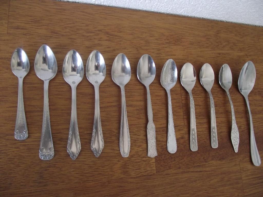 12 vintage RVS decoratief koffie dessert lepel 12-14 cm p st, Ophalen of Verzenden