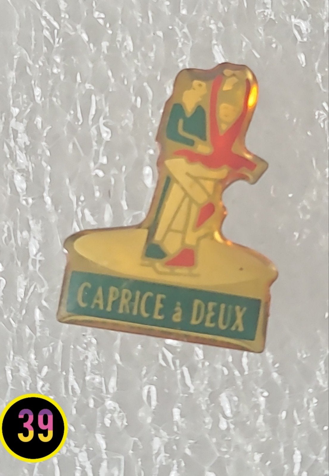 Vintage Pin 'Caprice à Deux' - Schaatsers, Verzenden