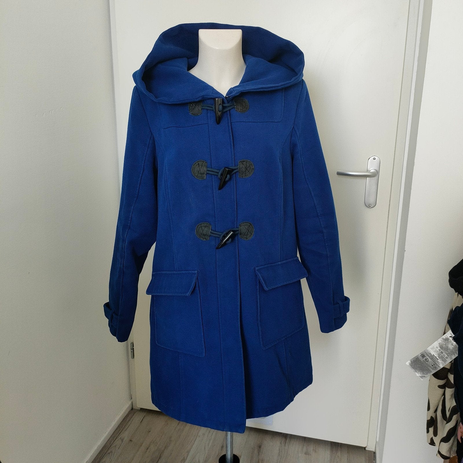 LIV Blauwe Duffle Coat met Capuchon - Maat 42, Blauw, Maat 42/44 (L), Ophalen of Verzenden, Gedragen