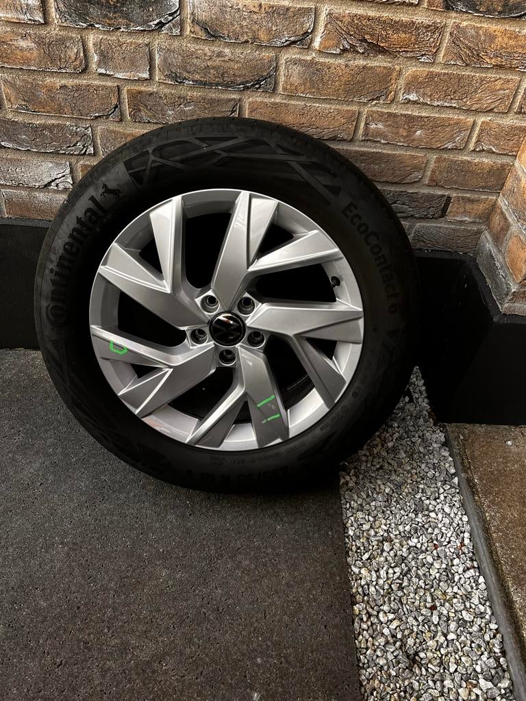 18” VW Tiguan sportvelgen met Continental EcoContact 6 bande, Ophalen, 18 inch, Gebruikt, Banden en Velgen