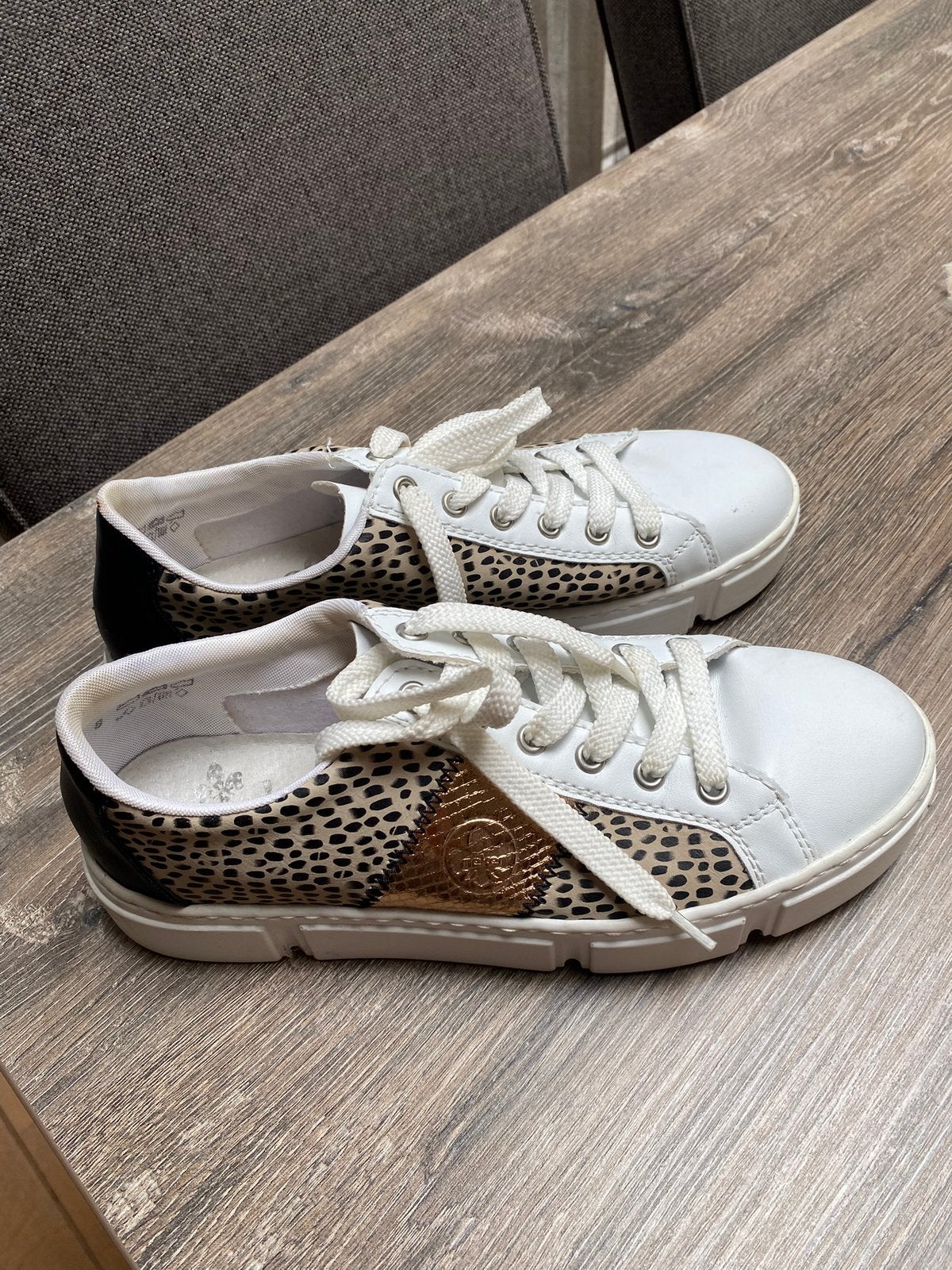 Rieker sneakers, Kleding | Dames, Schoenen, Ophalen of Verzenden, Zo goed als nieuw, Sneakers of Gympen