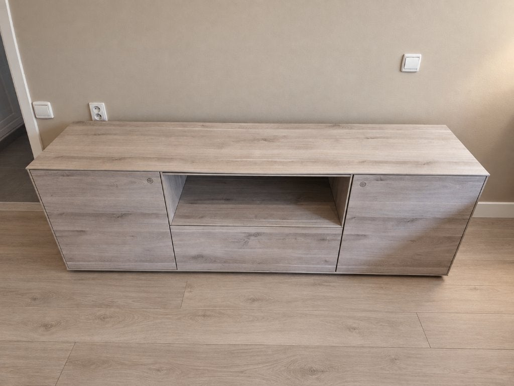 TV-Meubel Haarlem Fresh Oak Woonexpress | zo goed als nieuw!, Gebruikt, Modern, houtlook, fris, 150 tot 200 cm, Ophalen of Verzenden