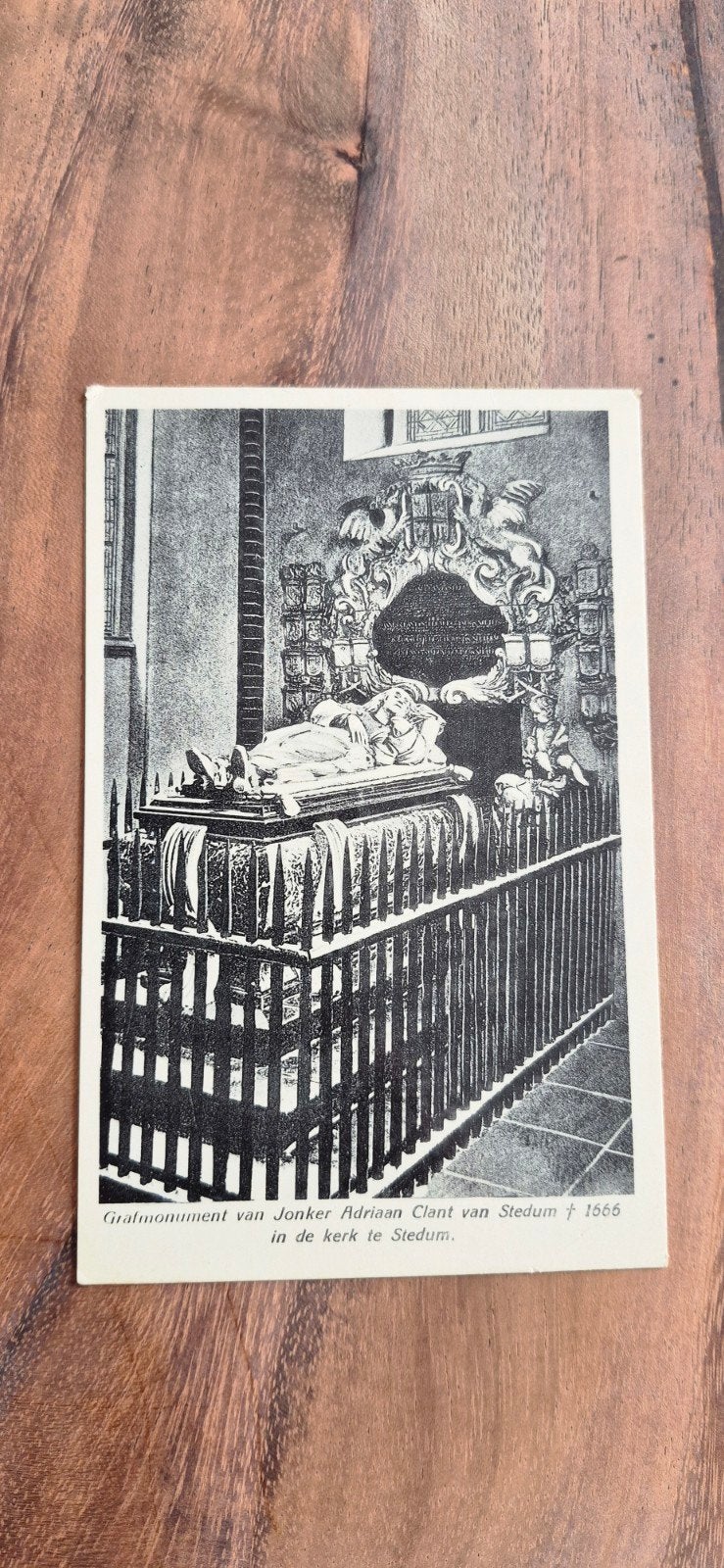 Oude Ansichtkaart: Grafmonument Jonker Adriaan Clant Stedum, Ophalen of Verzenden, Voor 1920, Gelopen, Groningen