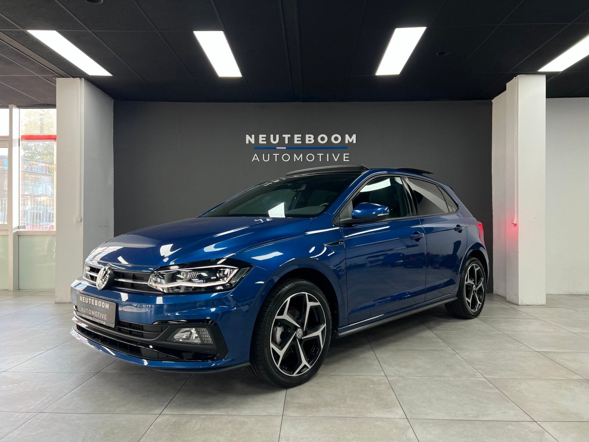 Volkswagen Polo 1.0 TSI R-Line | Pano | ACC | Cam | Virtual, Stof, Gebruikt, Zwart, 95 pk