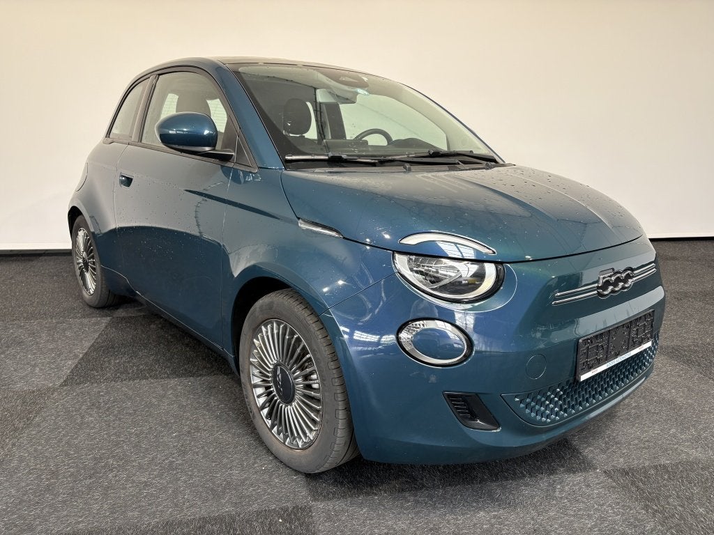 Fiat 500E 42kWh Icon SOH 99% Car play Lane assist Camera, Automaat, Gebruikt, Origineel Nederlands, BTW verrekenbaar