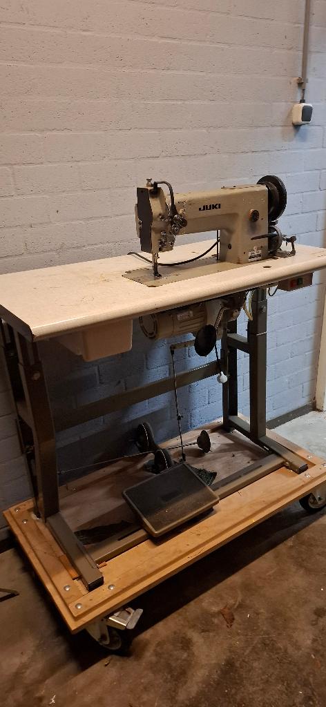 Juki naaimachine, Hobby en Vrije tijd, Naaimachines en Toebehoren, Gebruikt, Naaimachine, Industrieel, Ophalen