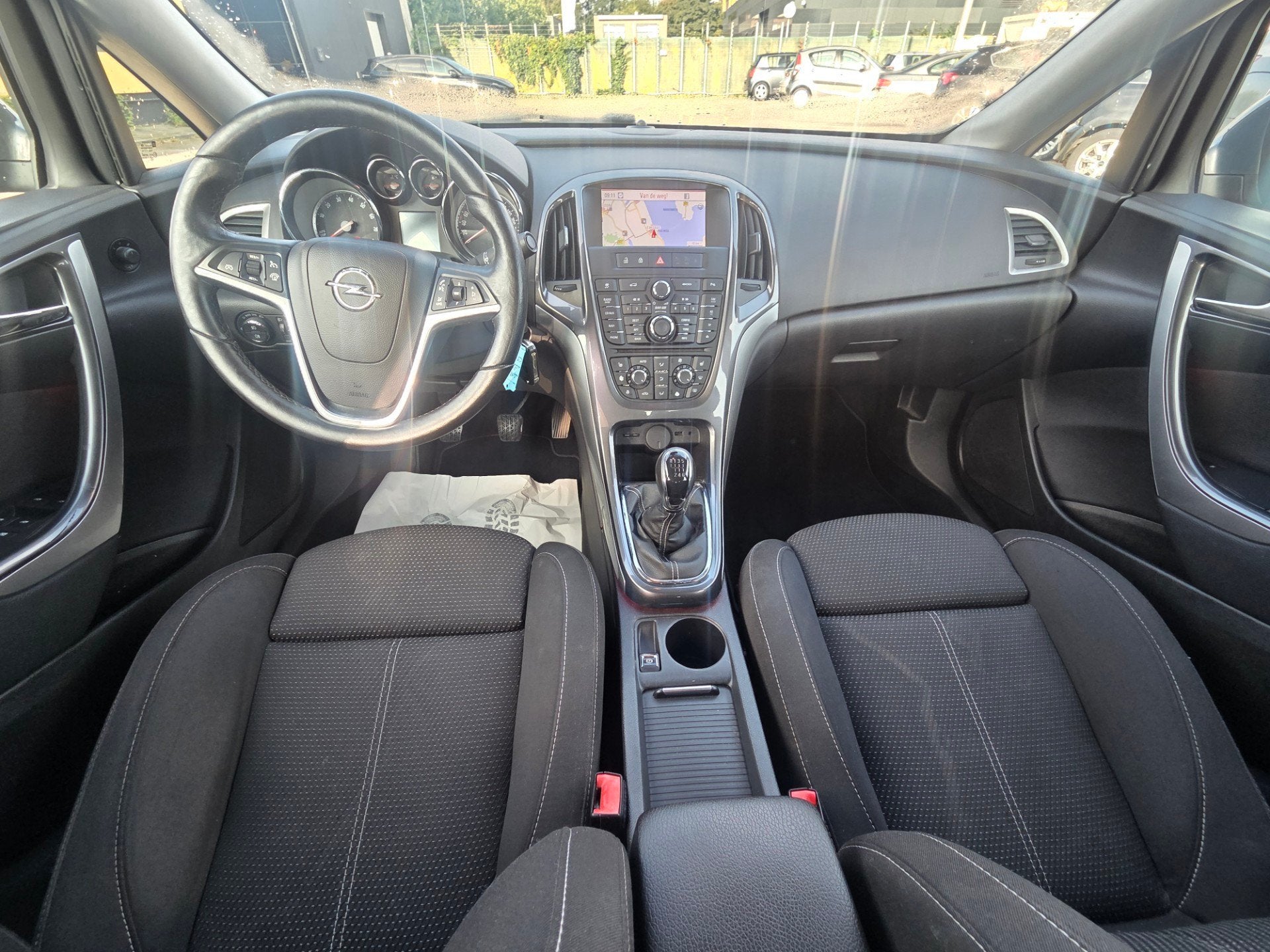 Opel Astra 1.4 Turbo Cosmo/TREKHAK/VAVIGATIE, Voorwielaandrijving, Euro 5, 4 cilinders, 700 kg
