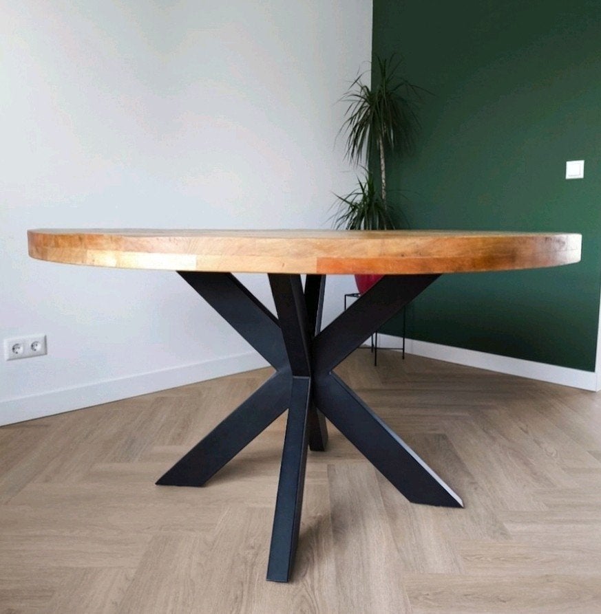 Ronde tTafel mango hout met spinpoot excl stoelen, Huis en Inrichting, Ophalen, Rond, 100 tot 150 cm, 100 tot 150 cm