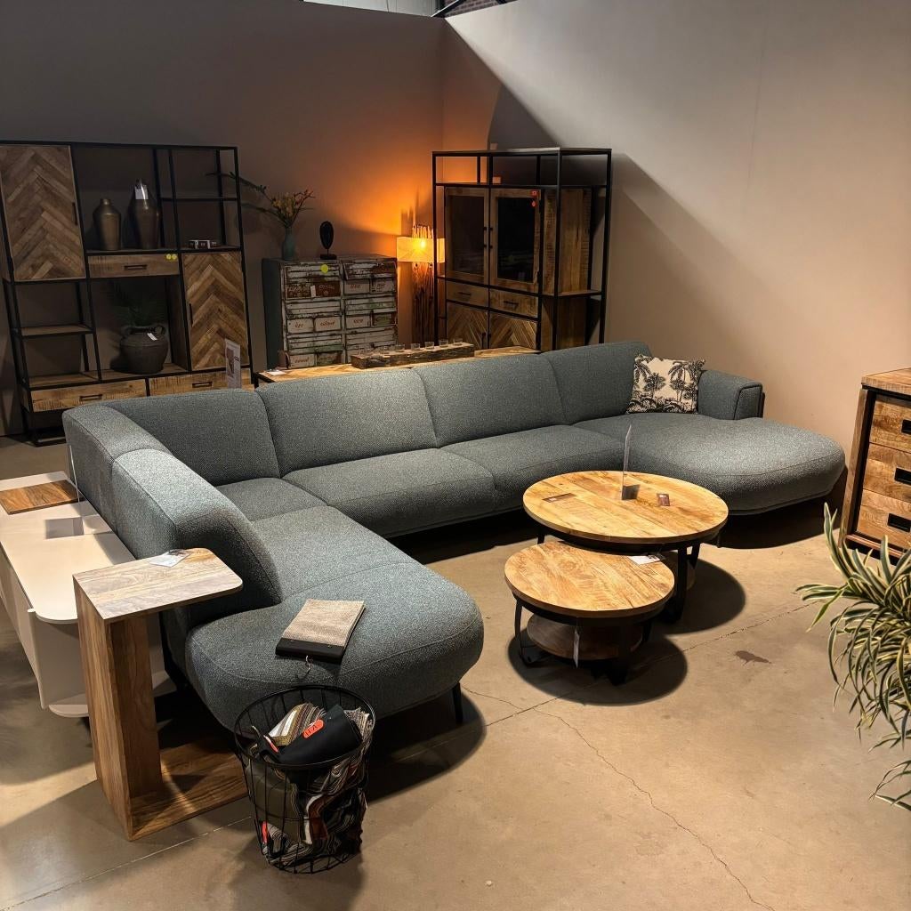Diverse Moderne Showmodellen Bankstellen. Uitverkoop, Huis en Inrichting, Banken | Bankstellen, Ophalen, Info@megafurn.nl, Metaal