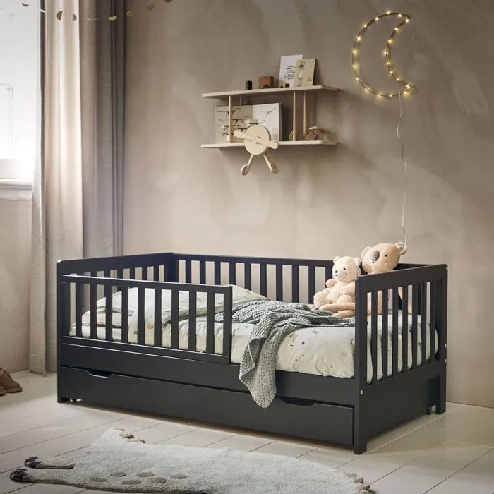 Zgan 2x PEUTERBED «PLUME» 140x70 cm zwart met lade en matras, Ophalen, Gebruikt, 70 tot 85 cm, 140 tot 160 cm