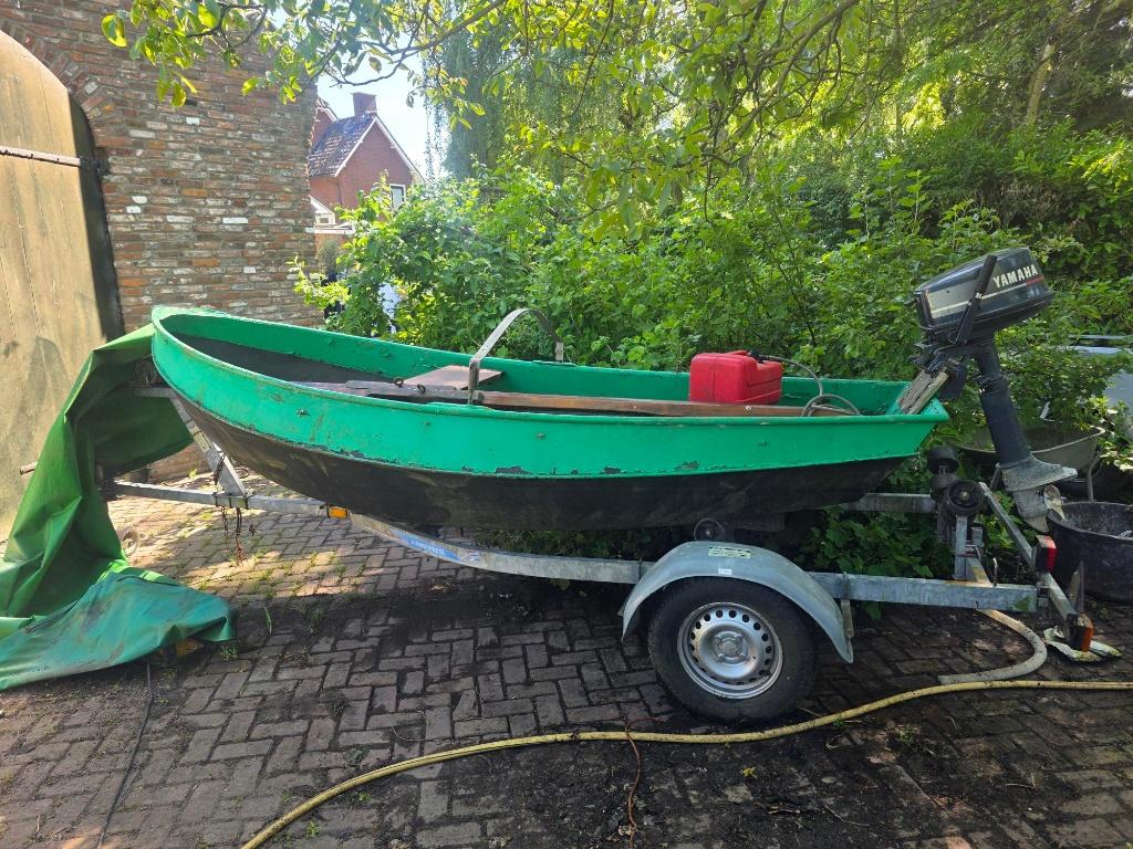 rooibootje met motor en trailer en dekzijl, Ophalen of Verzenden, Gebruikt