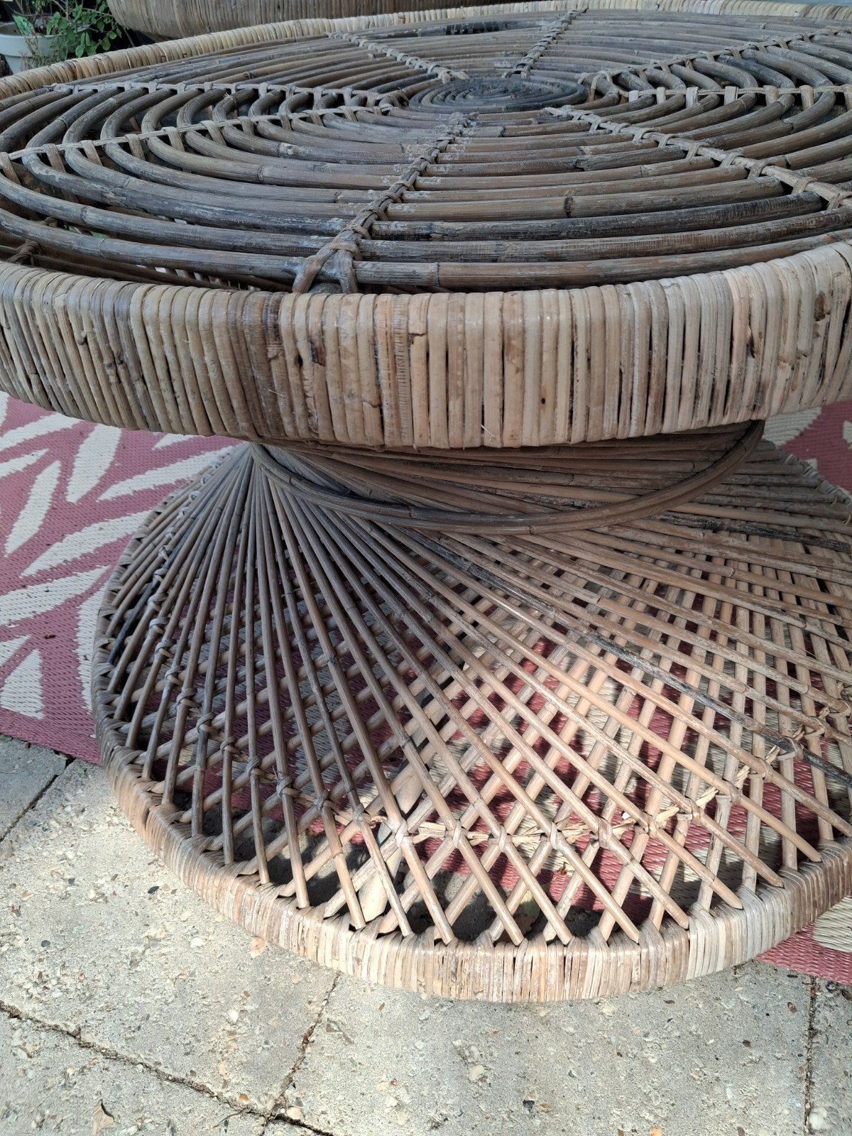 Gave table twist rattan grey rond 80 cm
Nieuw, Ophalen, 50 tot 100 cm, Rond, Nieuw