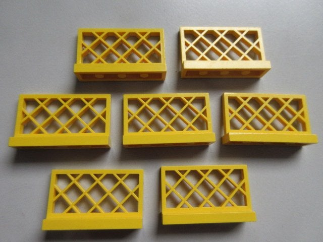 nr. 4755, 7 Gele hekjes., Ophalen of Verzenden, Zo goed als nieuw, Complete set, Lego