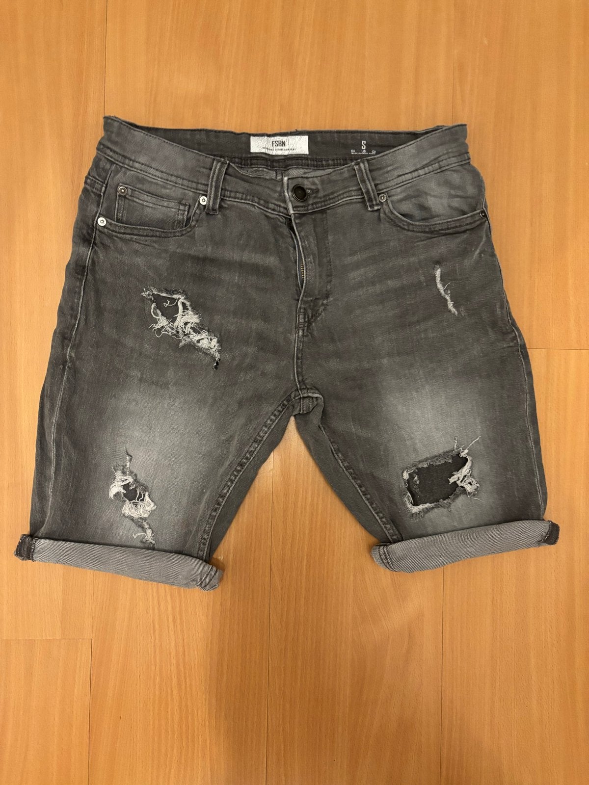 FSBN Korte Broek Maat S New Yorker, Ophalen of Verzenden, Gedragen, Grijs, W32 (confectie 46) of kleiner