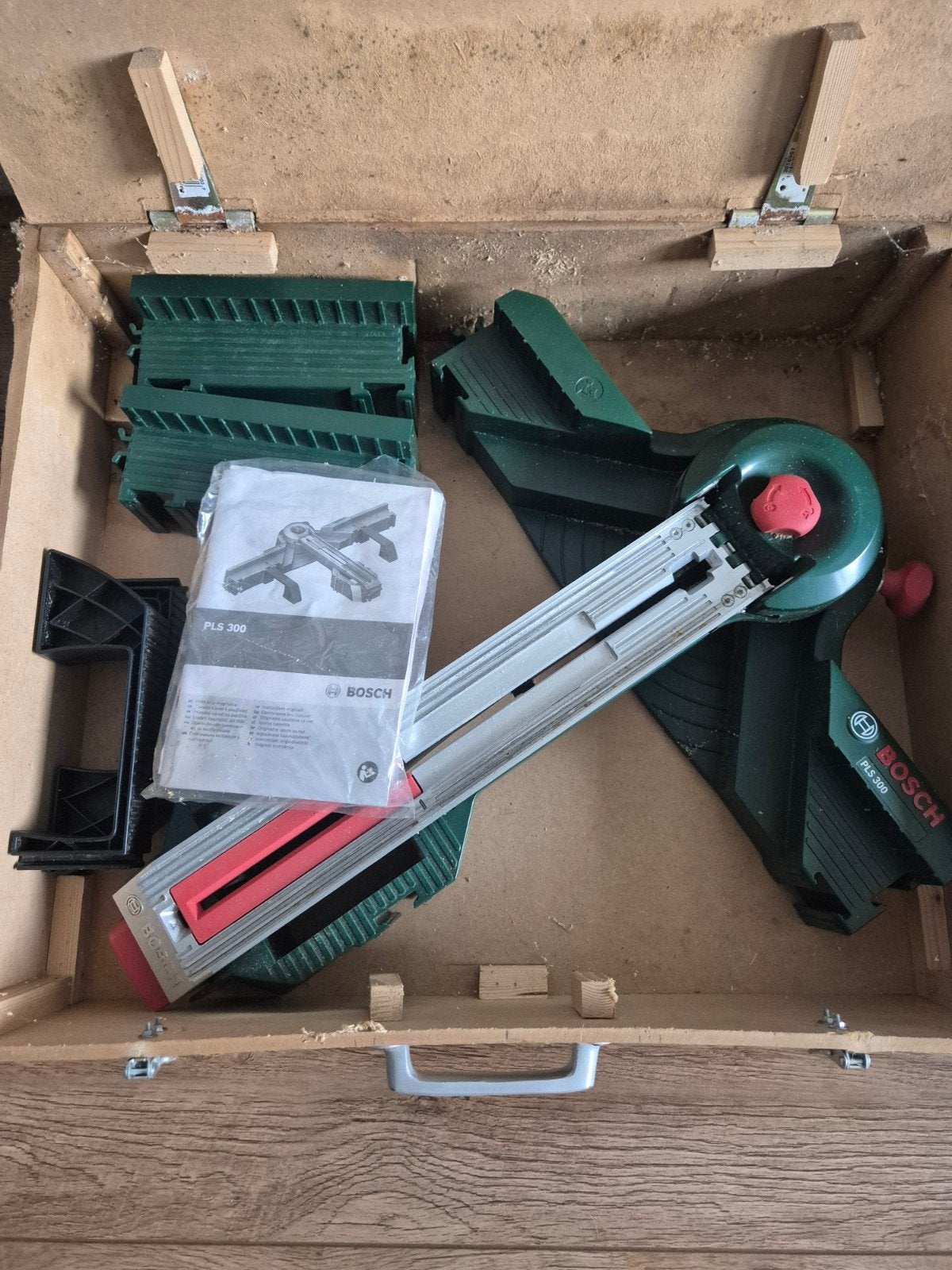 Bosch PLS 300 Zaagstation - Nauwkeurig Zagen, Ophalen, Gebruikt, Overige typen, 30 tot 70 mm