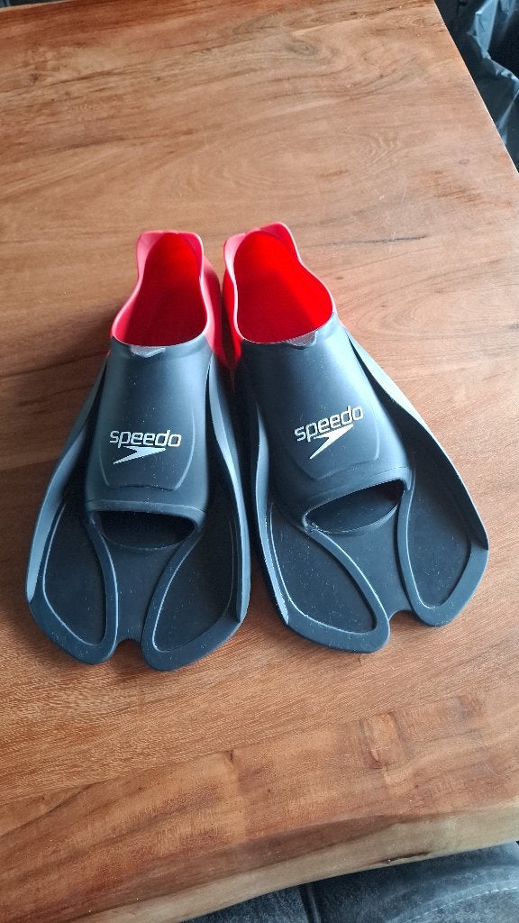 Zoomers / zwemvinnen SPEEDO 37-38, Ophalen of Verzenden, Gebruikt, Zwem- of Duikvliezen