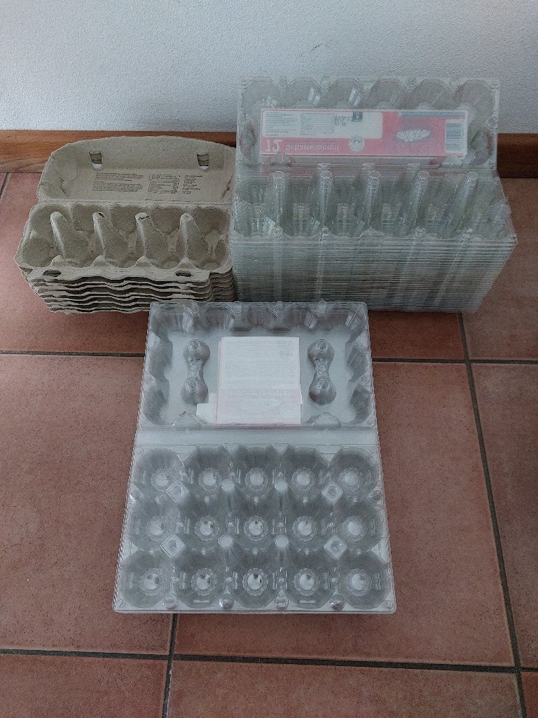 Lege eierdoosjes, Ophalen of Verzenden, Zo goed als nieuw, Knutselmateriaal