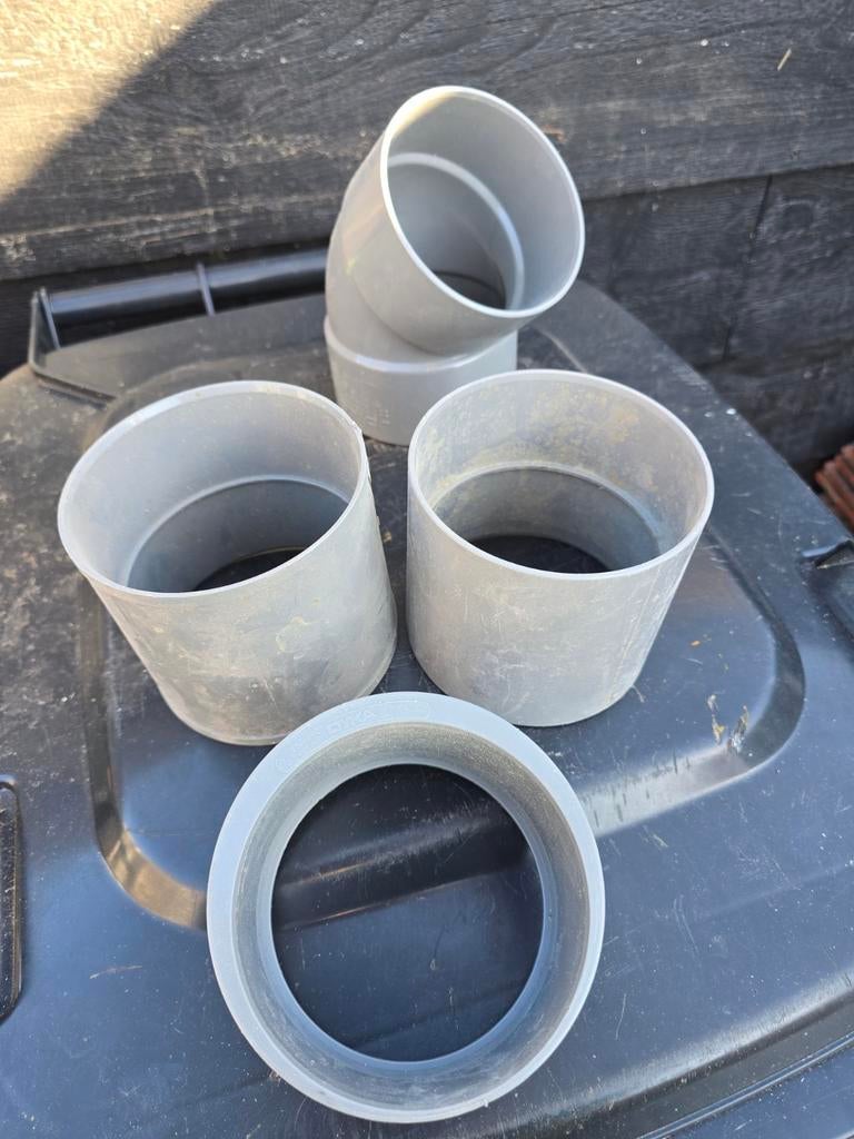 Diverse PVC 110 buizen en hulpstukken, Ophalen of Verzenden
