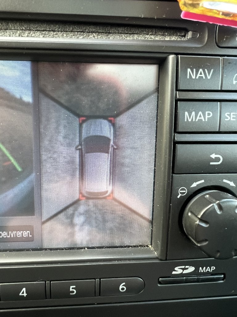 Foto 17 van Nissan Qashqai 1.6 2WD 2012 Wit