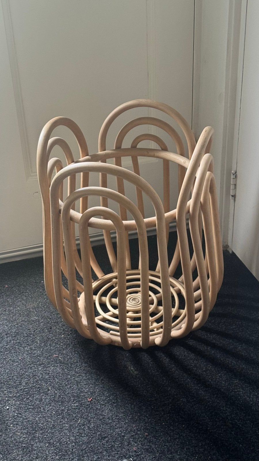 Rotan/hout mand - Opbergmand -Plantenmand - Decoratieve mand, Mand, Rond, Ophalen of Verzenden, Zo goed als nieuw