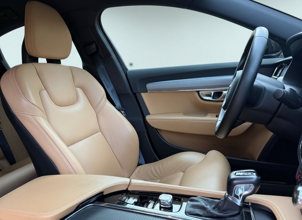 Volvo S90 2.0 T4 Momentum+ 190pk Aut., Navi | Leer, 15 km/l, Euro 6, 1969 cc, Automatische klimaatregeling