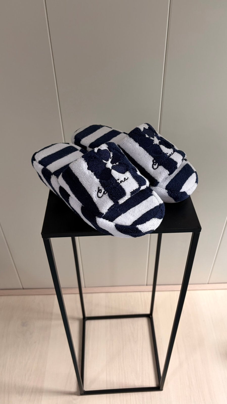 Nieuw badslippers maat 39, Kleding | Dames, Blauw, Nieuw, Ophalen of Verzenden, Pantoffels of Sloffen