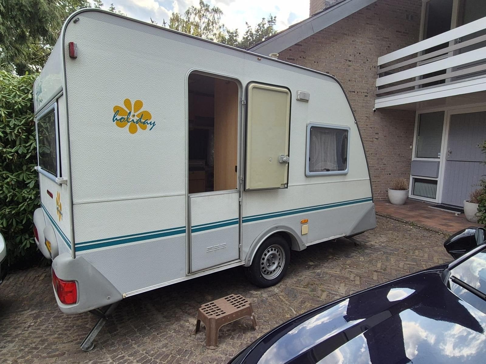 Nette Caravan, Caravans en Kamperen, Caravans, Treinzit, 500 - 750 kg, Omvormbare zithoek, Koelkast