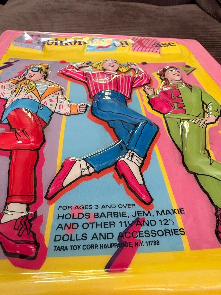 Vintage Tara Toy Corp kledingkoffer Jaren 80 voor oa Barbie, Ophalen of Verzenden, Gebruikt, Barbie