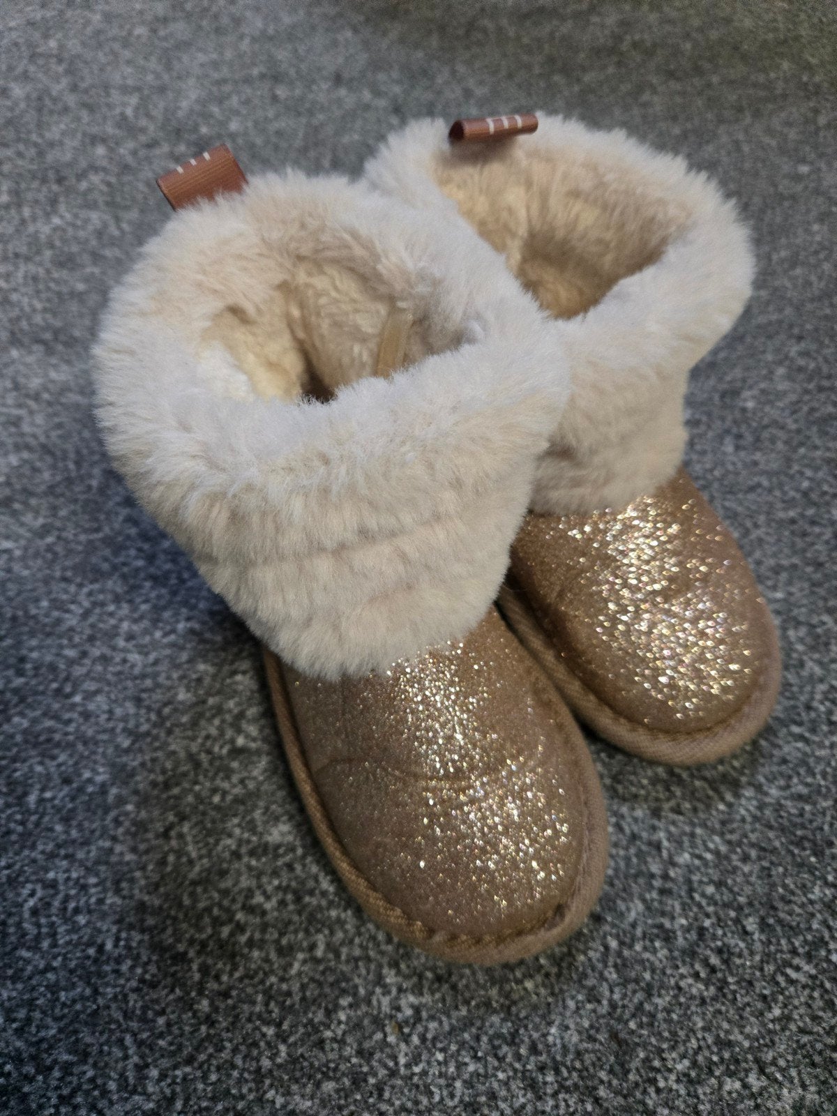 Gouden Glitter Laarsjes met Faux Fur (Maat 25/26), Kinderen en Baby's, Gebruikt, Meisje, Ophalen of Verzenden, Laarzen