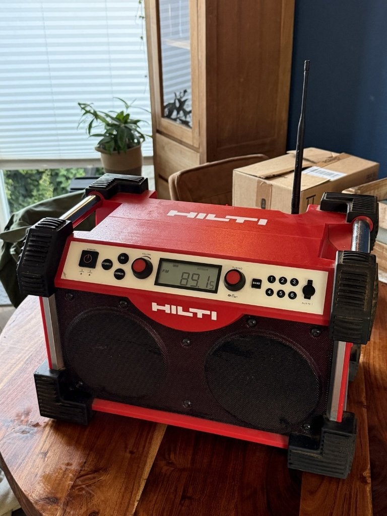 Hilti radio / boombox, Gebruikt, Ophalen of Verzenden, Guaestus Trading, Sales@guaestus.com