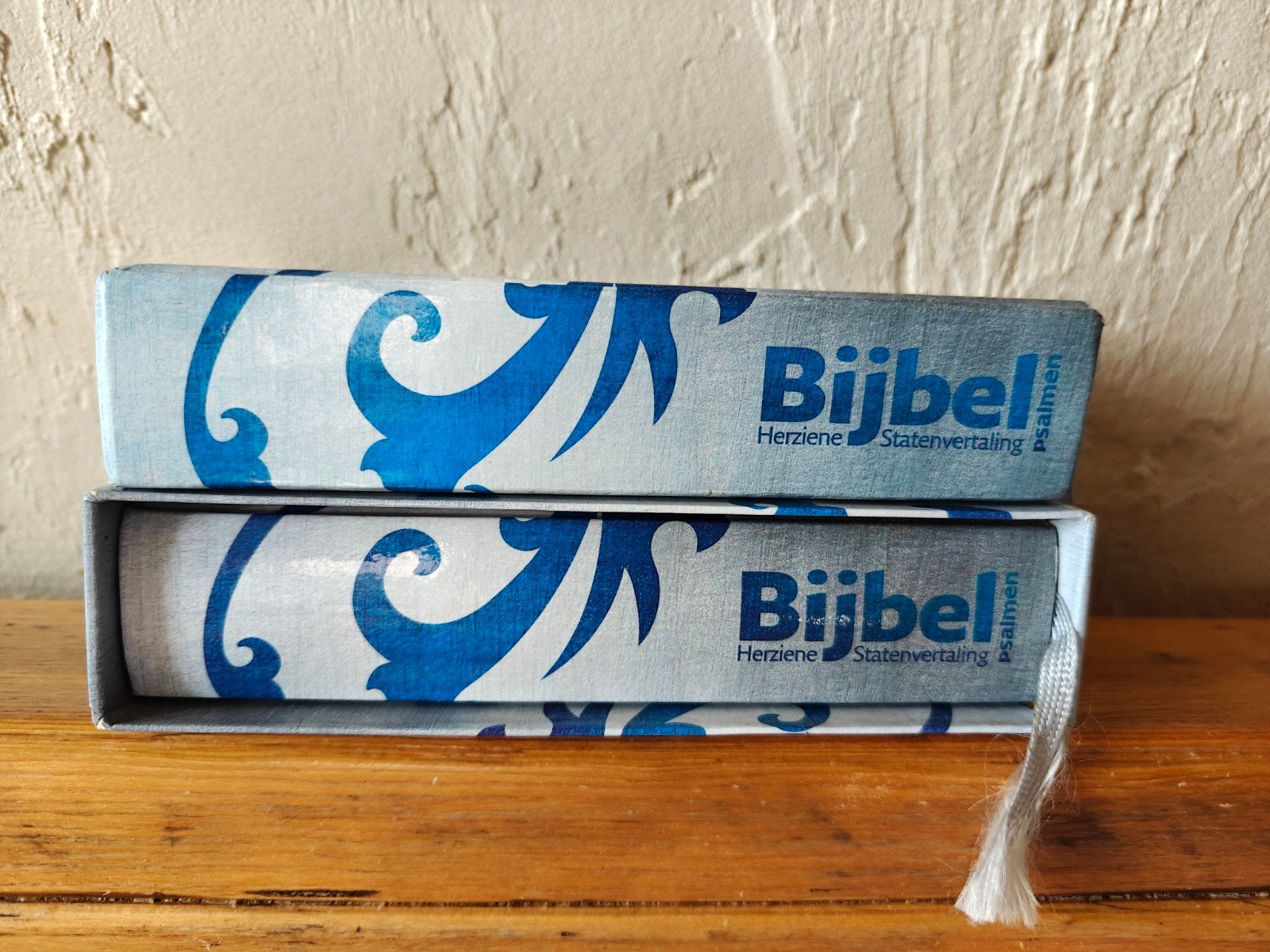 2 Bijbels, Herziene Statenvertaling /psalmen., Boeken, Ophalen of Verzenden, Zo goed als nieuw