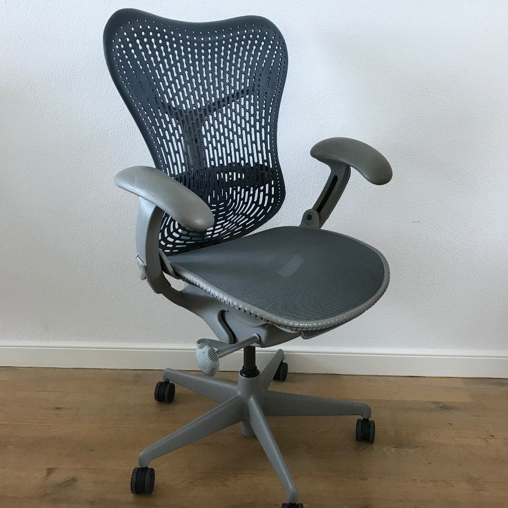 IZGS Bureaustoel Herman Miller Mirra blauw grijs, Huis en Inrichting, Ophalen, Blauw, Zo goed als nieuw, Nvt