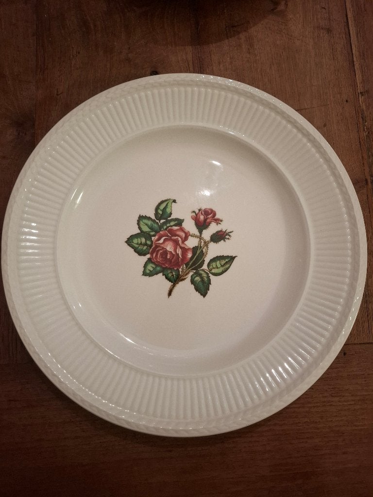 Grote wedgwood gebaksschaal moss rose, Overige materialen, Klassiek, Ophalen of Verzenden, Wedgwood